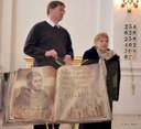 REFORMÁCIÓ ÉS NŐK: Polgár Rózsa az Evangélikus Országos Múzeumnak adományozta Luther című alkotását