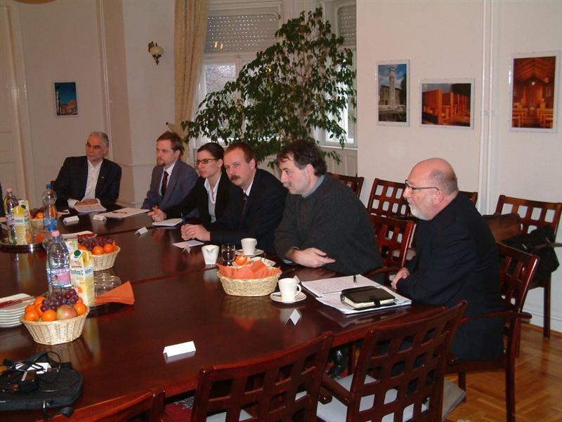 Fórumbeszélgetés zajlott az Északi Püspöki Hivatalban a nemzetpolitikai jövőképről