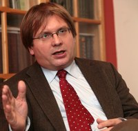 Das ungarische Mediengesetz auf dem Prüfstand – Bischof Dr. Fabiny im Gespräch