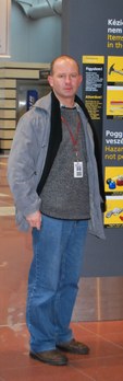 Dr. Fischl Vilmos - nem szokványos lelkészi szolgálatot végez