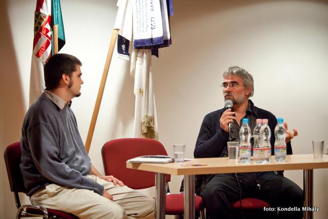 Magasság és mélység között – Erőss Zsolt az Aszódi Evangélikus Gimnáziumban