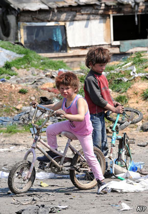 Economist: a kelet-európai romák rosszabbul élnek, mint a kommunizmus idején