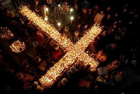 Fidesz: egyházzal a válságkezelésért