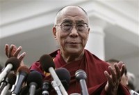 Interneten is nézhető a Dalai Láma előadása