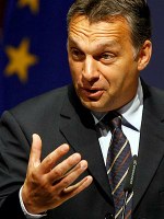 Orbán Viktor humán csúcstárcát szeretne kormányában