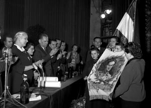 Szent Zoja mártíromsága