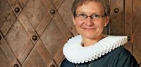 Hamburg új püspökasszonya, Kirsten Fehrs elfoglalta hivatalát
