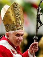 A pápa kész felülvizsgálni a primátus tanát 