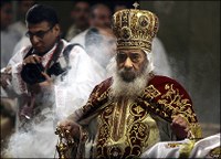 Az elváltak újraházasodásának elfogadására akarja kötelezni Egyiptom a kopt ortodox egyházat 
