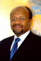 Vallásközi párbeszéd Kazahsztánban: Az LVSZ főtitkára, Ishmael Noko nem fél az iszlám terjeszkedésétől