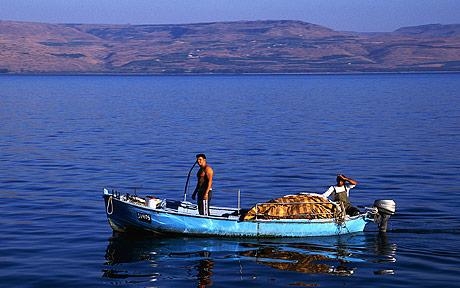 Betiltották a halászatot a Galileai-tavon 