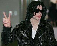 Bibliát olvasott és zenét hallgatott utolsó óráiban Michael Jackson