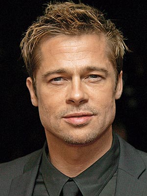 Brad Pitt kiáll a melegházasság mellett