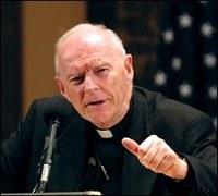 Csökken a pápaválasztó bíborosok száma 