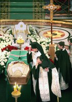 Élőben közvetítették II. Alekszij temetését