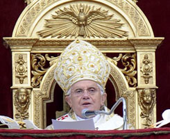 Erkölcsi megtérést is sürgetett a pápa húsvéti áldásában
