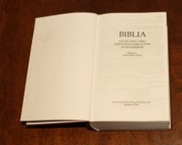 Felkerülhet a Twitterre is a Biblia