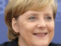 Merkel kitart a pápa bírálata mellett