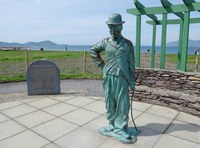 Sértőnek tartották Chaplin szobrát