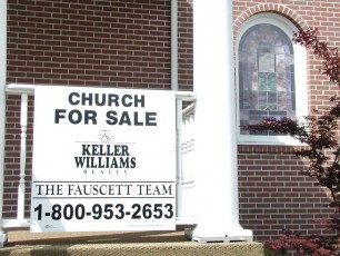 Válság miatt templom eladó