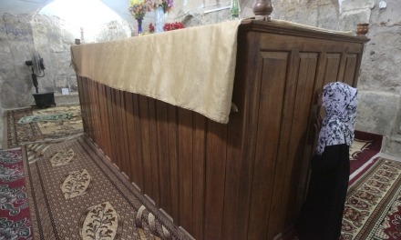 Végeláthatatlan vallási és politikai csörte dúl Ezékiel sírja körül 