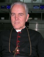 Williamson püspököt a holokauszttagadó történész várta Londonban
