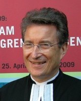 Wolfgang Huber az egyházfenntartói adót reklámozta