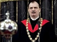 A rektori szék nem, de a Károli népszerű