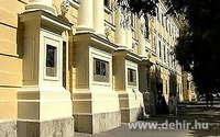 Debrecen: Baltazár Dezső terem lesz a Kollégiumban