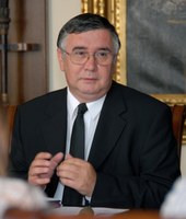 Bölcskei: Mi a bajba jutott embereknek segítünk 