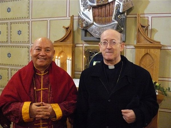 Márfi Gyula érsek fogadta Tanpai Rinpocse nepáli buddhista lámát 