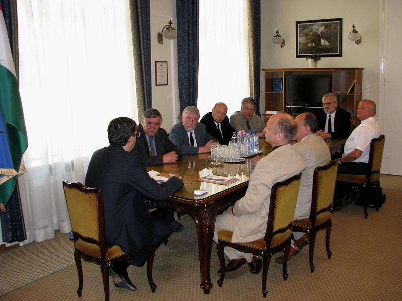 Református egyházvezetők jártak az ÁSZ-elnöknél 