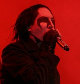 Marilyn Manson a színpadon – 2009. Sopron. Forrás: sziget.hu
