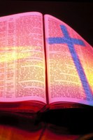 Elolvashatja honlapunkon a Biblia legújabb revíziójának első próbakiadását – Mózes ötödik könyve 